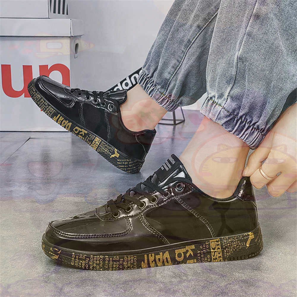 Round Foot Size 45 Sneakers Wh - огляд і ціна Office Tech Gift Ideas